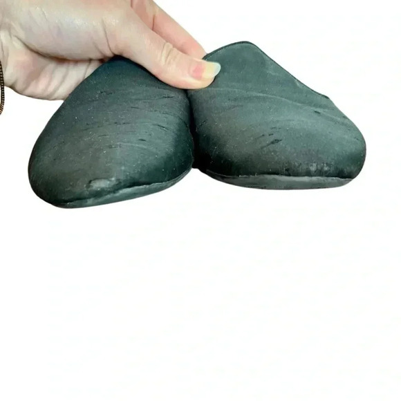 Birdies The Raven Mule in Satin Slubbed Shantung Black - Picture 8 of 11